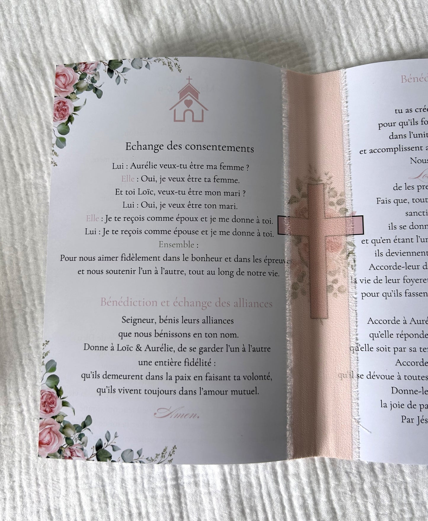 Livret de cérémonie " Bouquet de souvenirs " - Quand les mots s'habillent de soie et de tendresse.