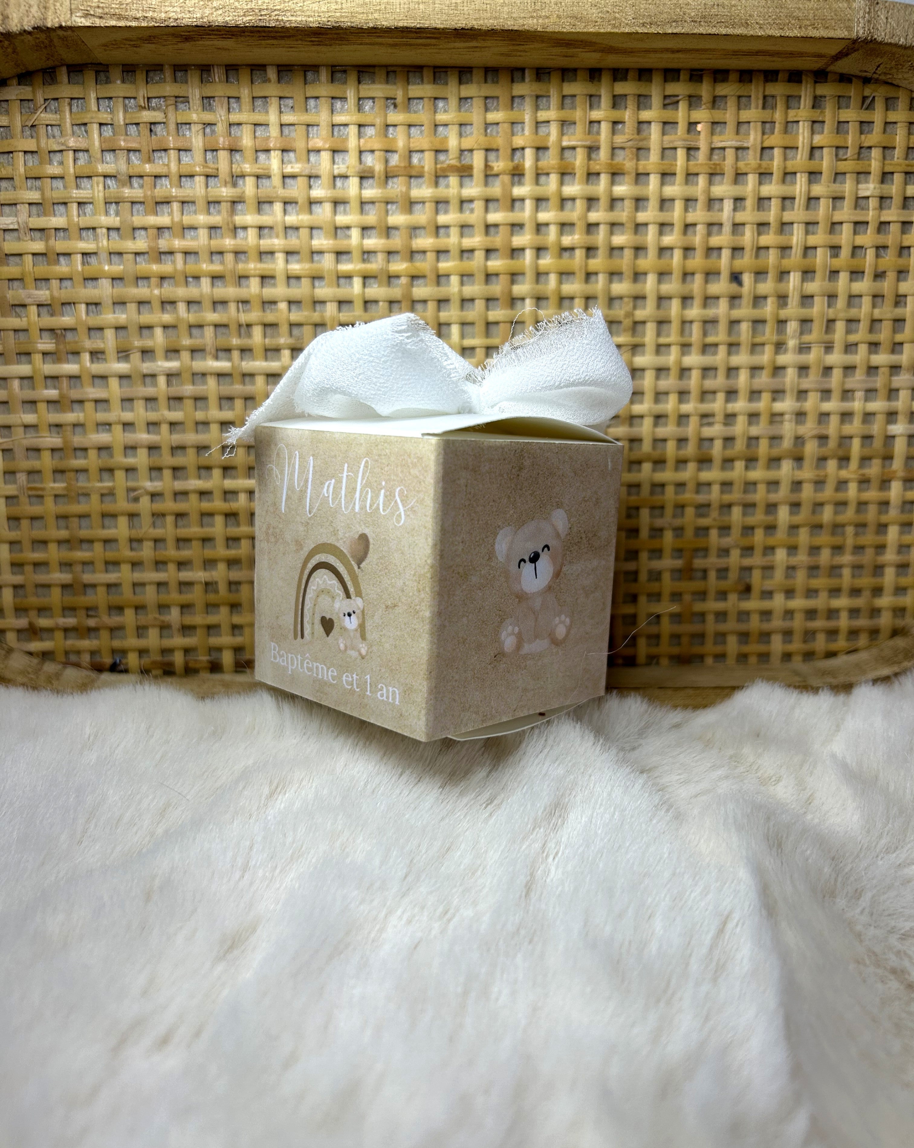 Boîte à dragées « Souvenir d’un doux baptême » - Parce que certains moments méritent d’être conservés avec tendresse.