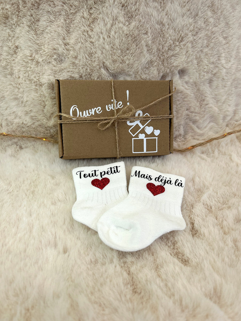 Chaussettes « Message d’annonce » - Un détail tout doux pour annoncer un bonheur à venir.