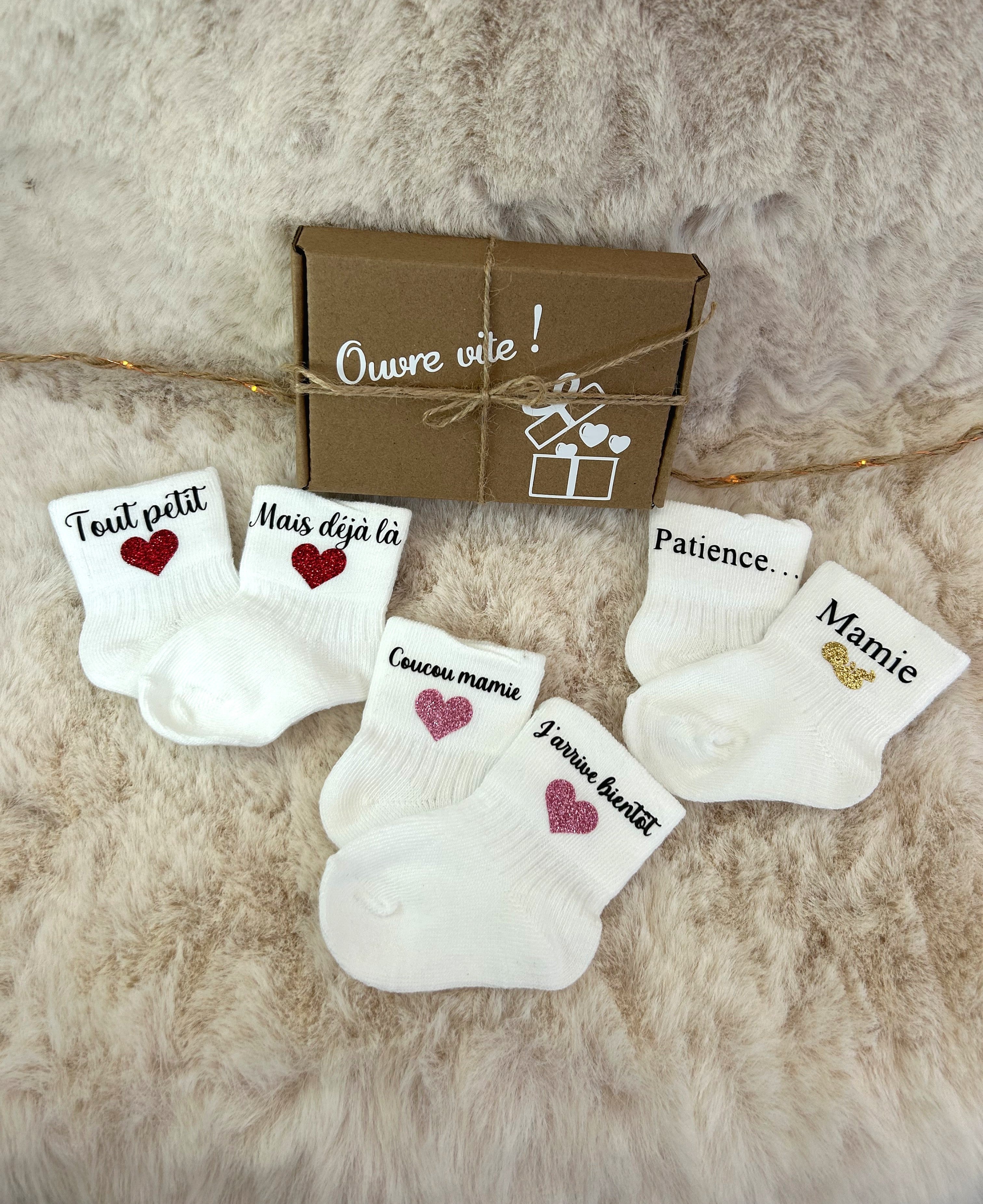 Chaussettes « Message d’annonce » - Un détail tout doux pour annoncer un bonheur à venir.