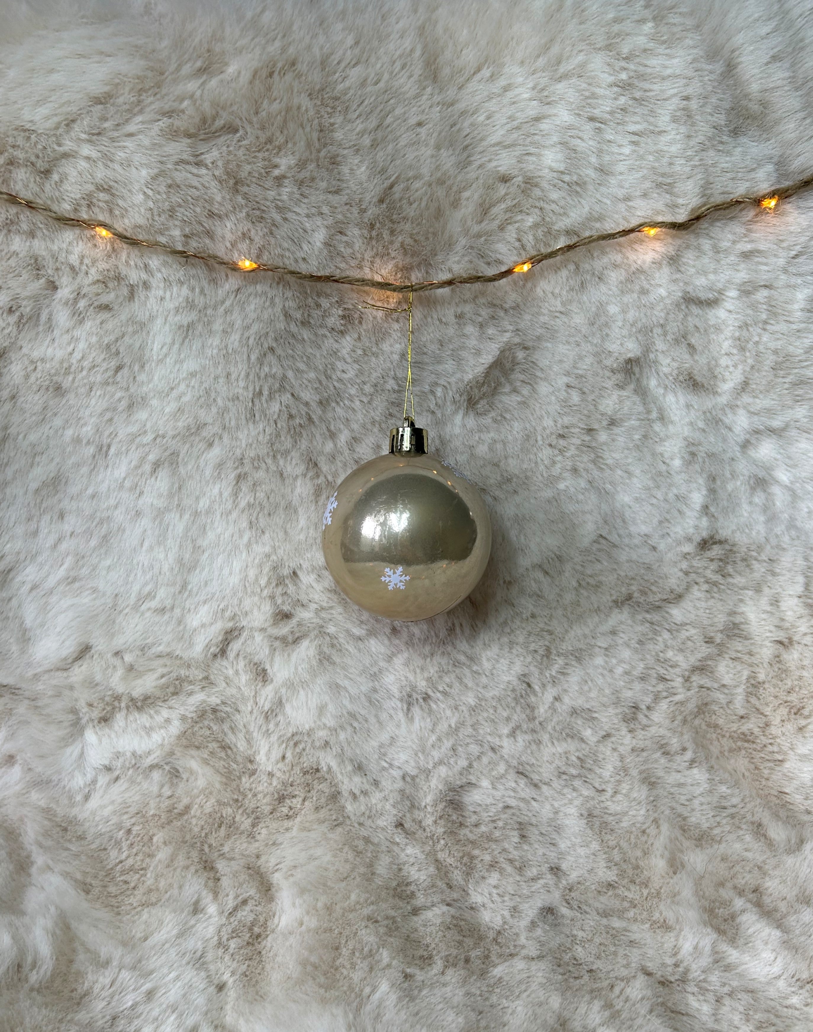 Boule de Noël personnalisée – Souvenir unique à suspendre