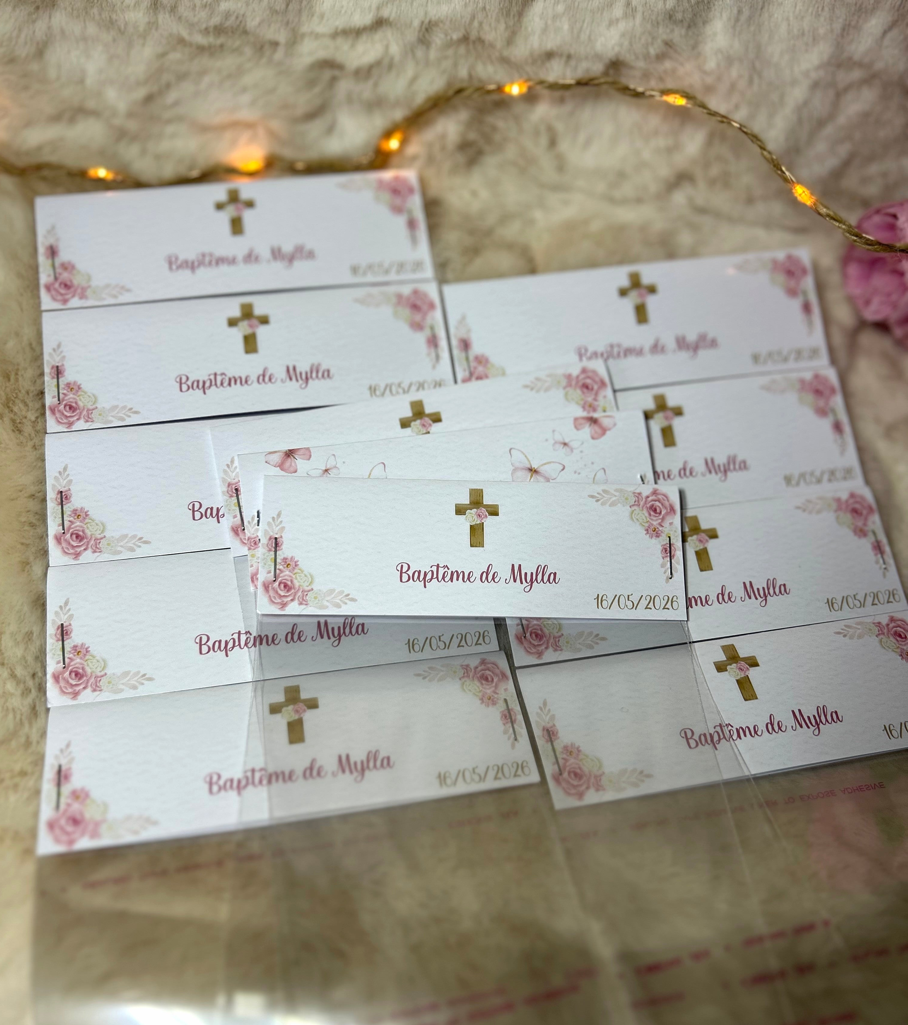 Sac à confiseries « Célébration Florale » - Un écrin fleuri pour vos douceurs de baptême. »