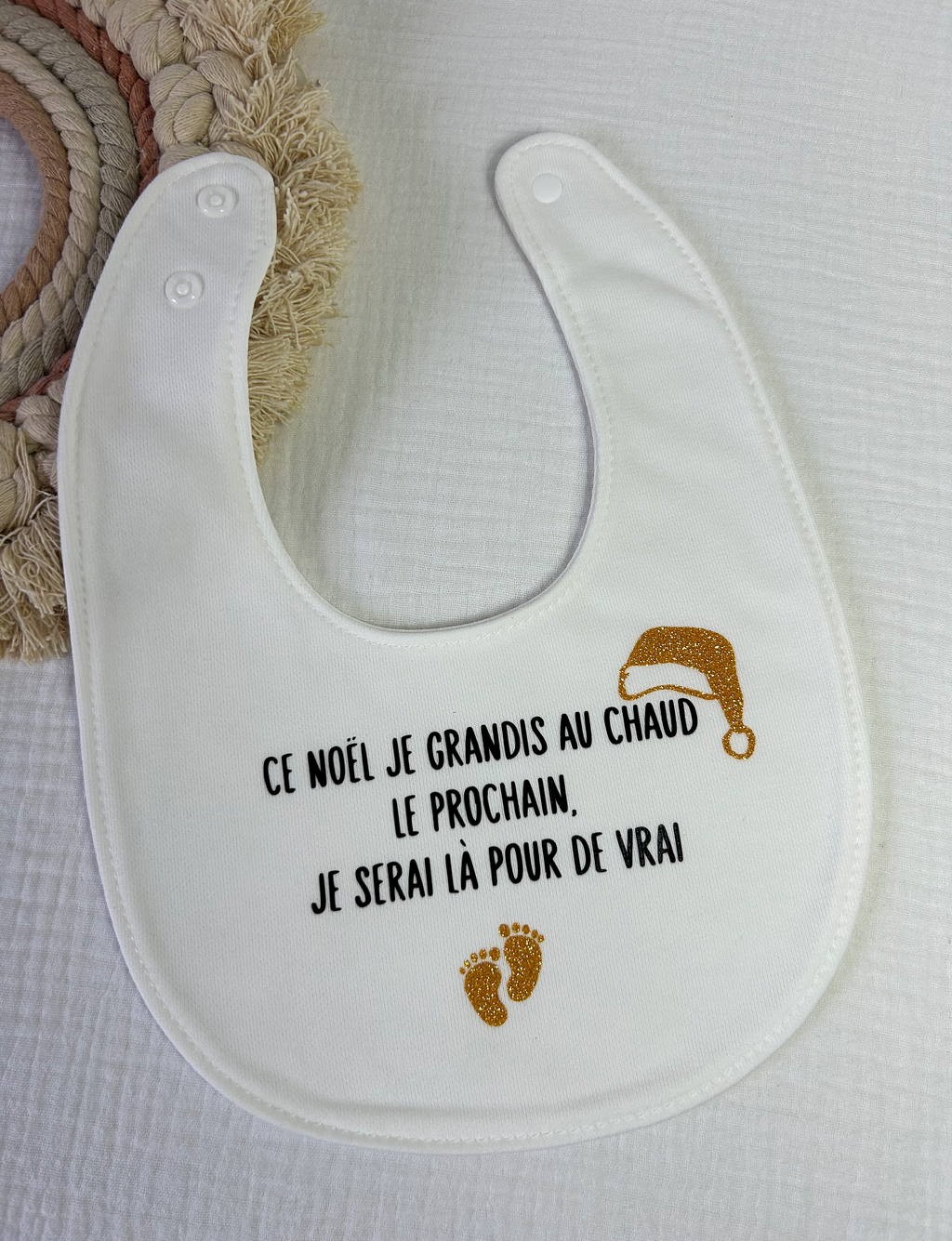 Bavoir « Ce Noël je grandis au chaud le prochain, je serai là pour de vrai »
