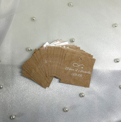 Etiquette Kraft - Modèle Infini " - Un détail sobre et élégant pour sublimer vos cadeaux invités.