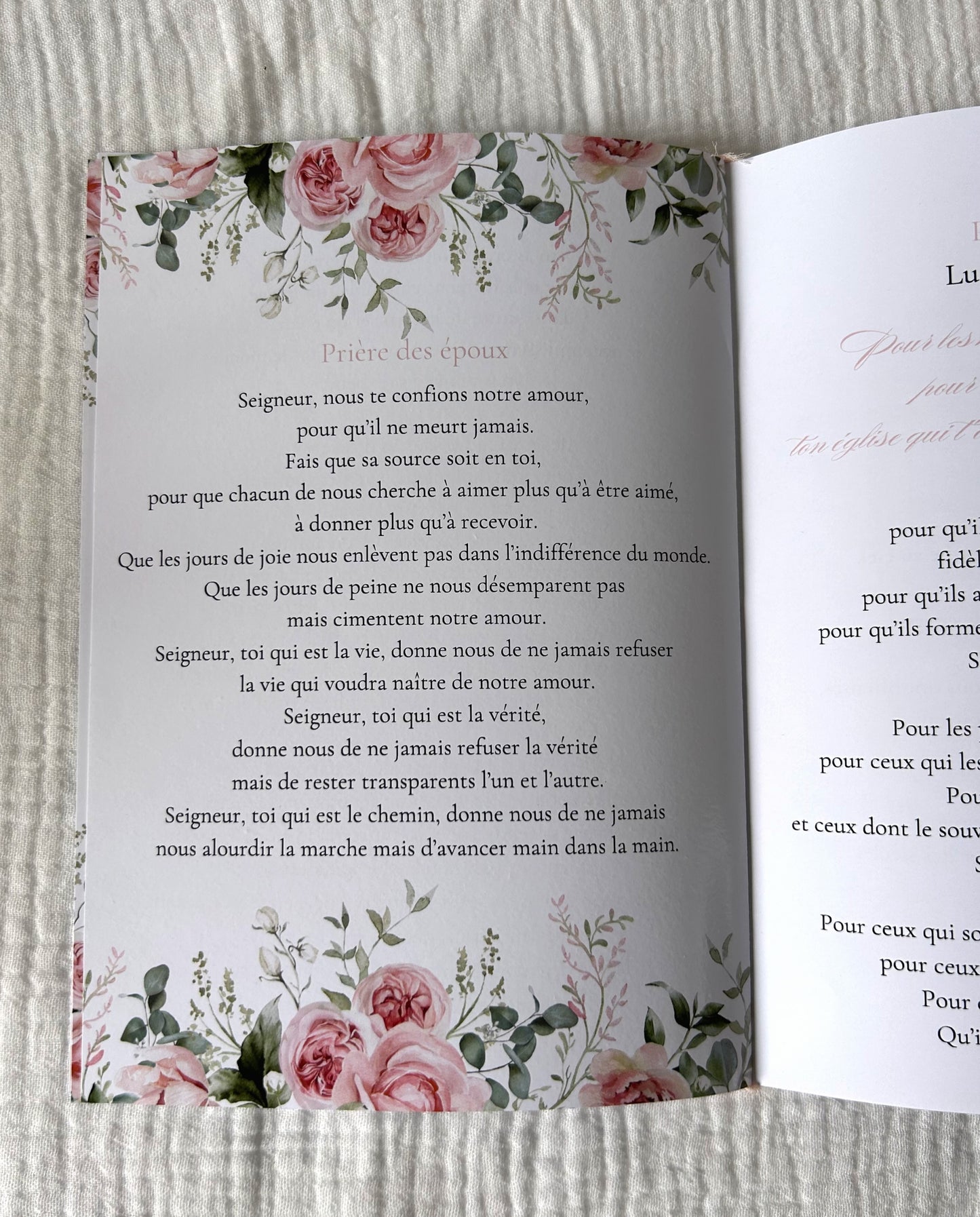 Livret de cérémonie " Bouquet de souvenirs " - Quand les mots s'habillent de soie et de tendresse.