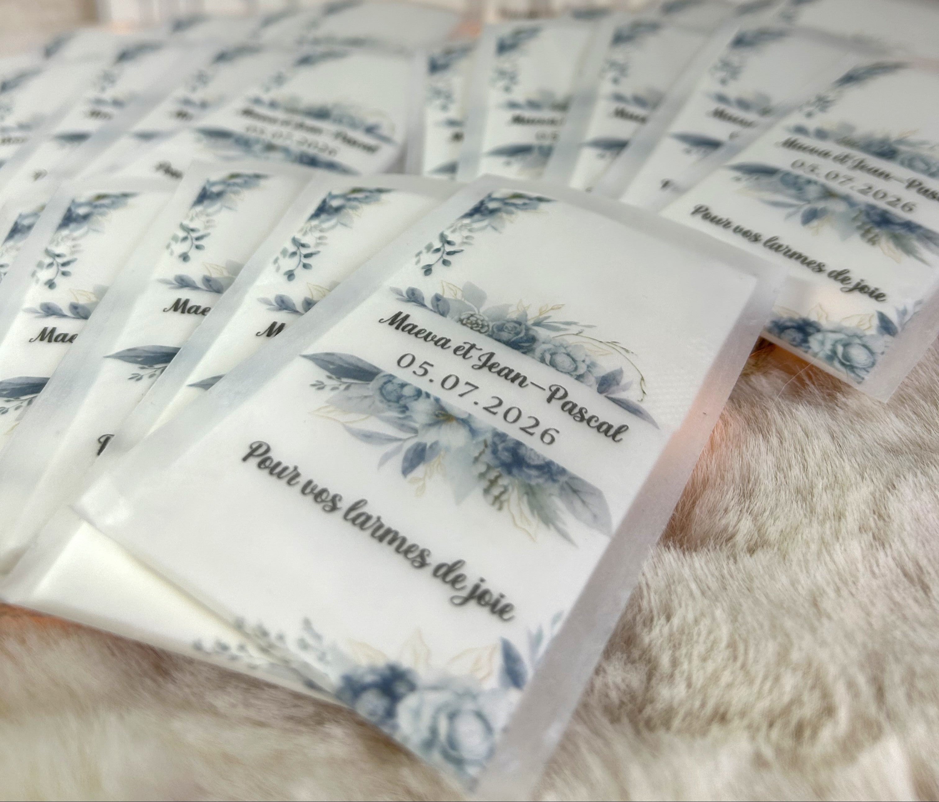 Etui à mouchoir « Simplicité chic en bleu ciel » - Pour vos larmes de joie