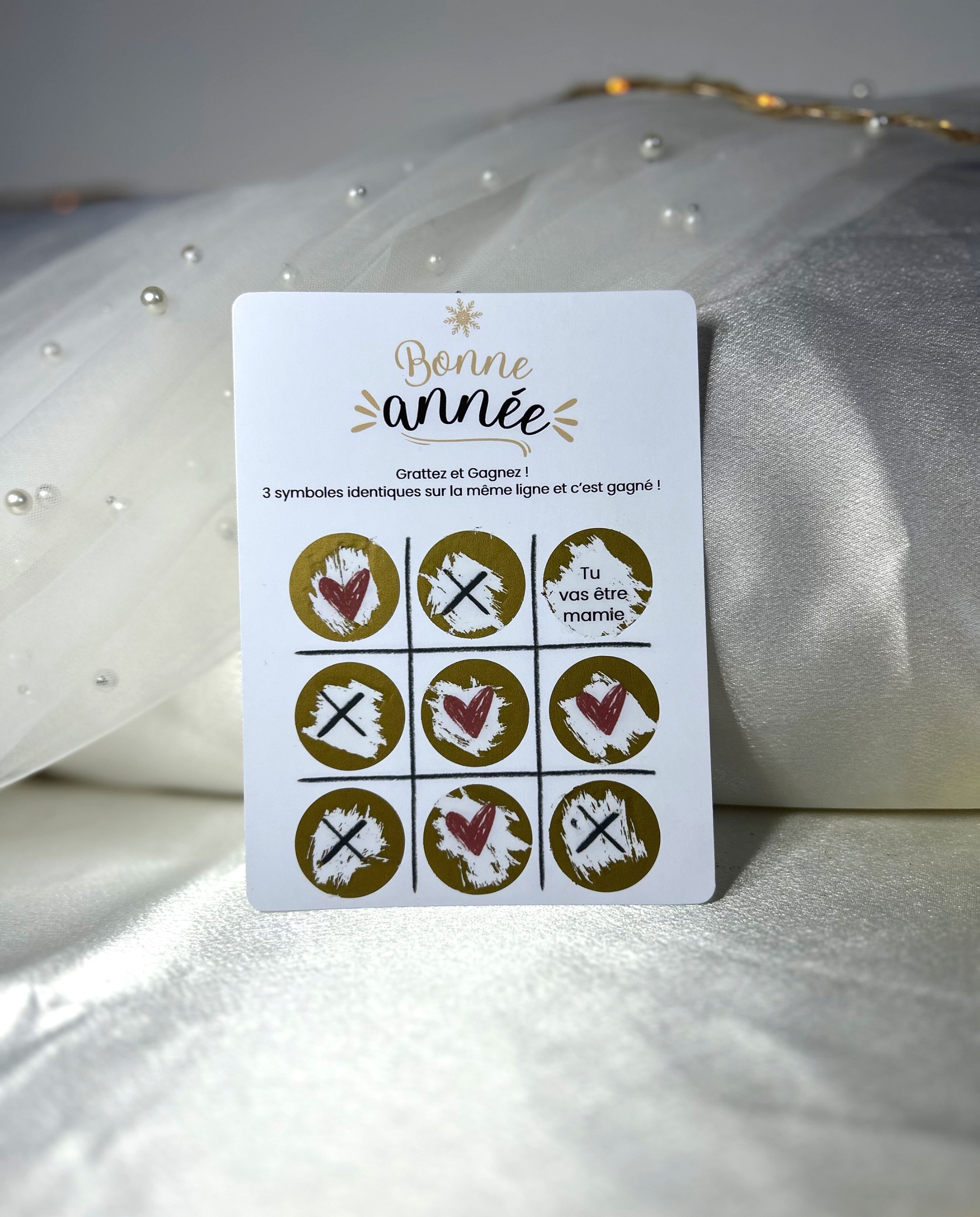 Morpion de l’amour - « Neuf cases, un secret… et une annonce inoubliable »