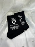 Chaussettes " Super Témoin " - L'accessoire symbolique pour un rôle unique et précieux.