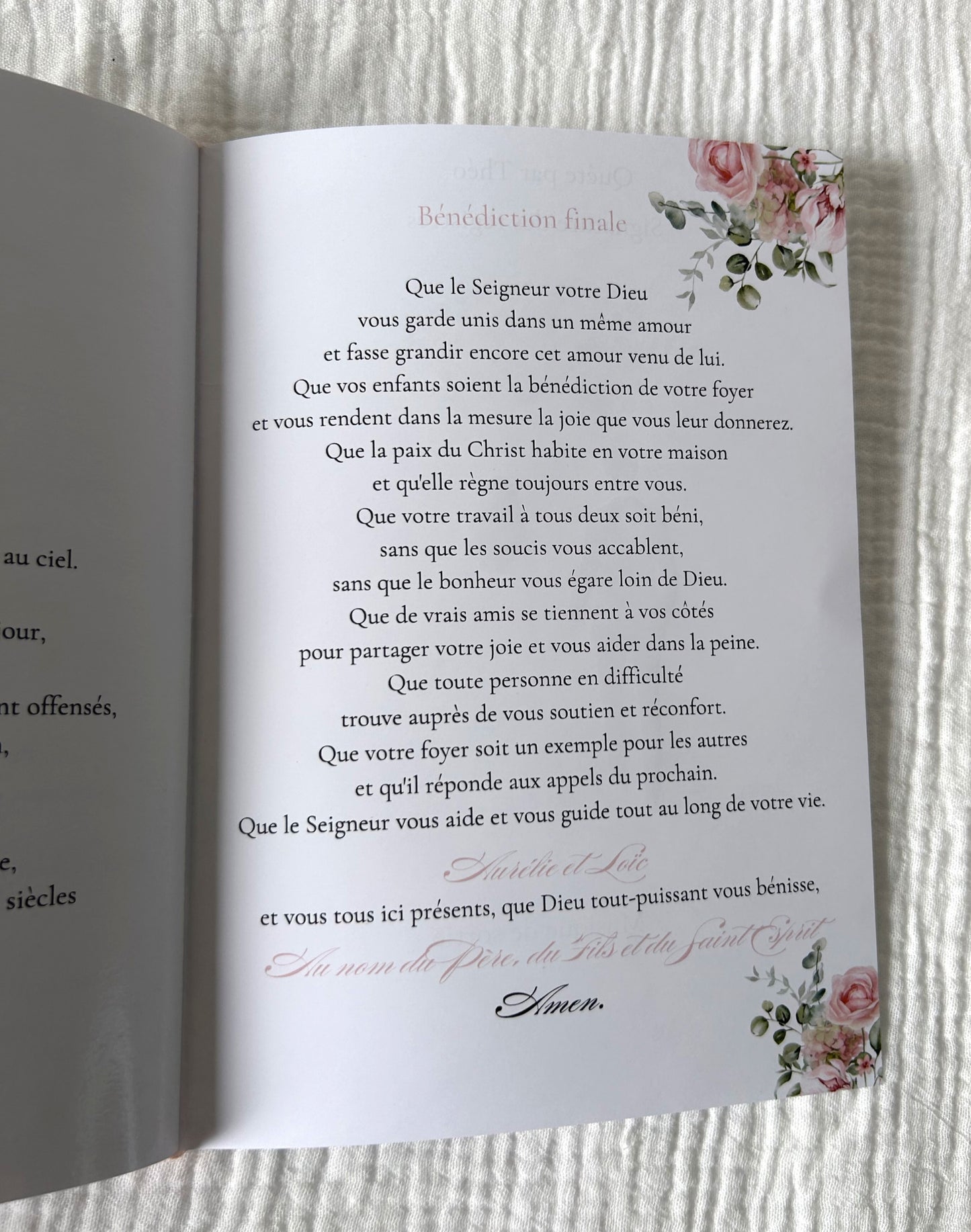 Livret de cérémonie " Bouquet de souvenirs " - Quand les mots s'habillent de soie et de tendresse.
