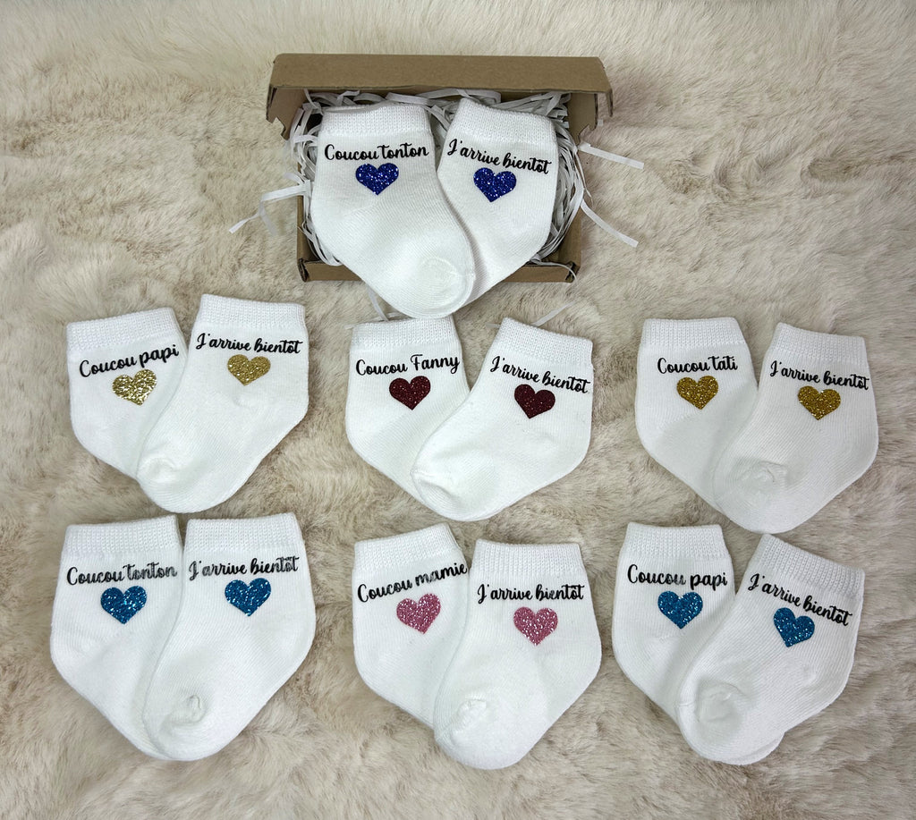 Chaussettes « Message d’annonce » - Un détail tout doux pour annoncer un bonheur à venir.