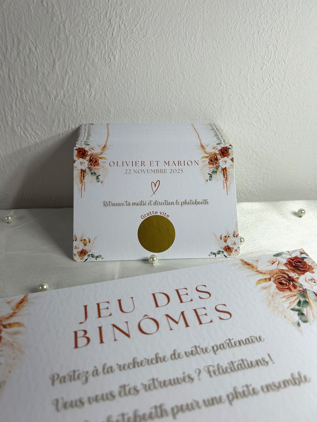 Jeu des binômes « Éclat Terracotta » - Faites voyager vos invités dans un jeu de rencontres et de sourires.