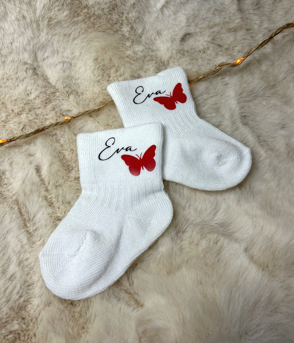 Chaussettes « Petits pas d’amour » - Un prénom, un petit symbole, et beaucoup de douceur.