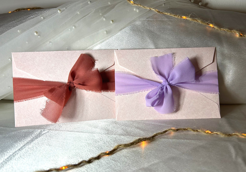 Carte avec enveloppe et ruban - Un mot doux, un grand rôle « Demande parrain / marraine »