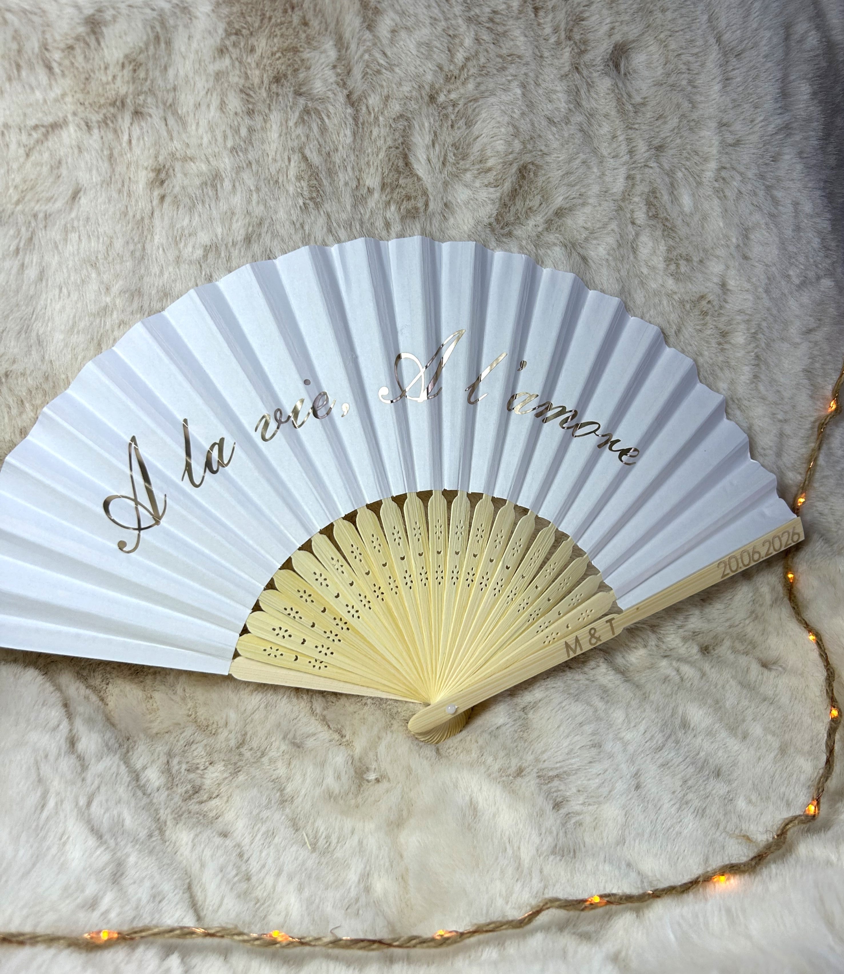 Eventail « A la vie, à l'amore » - Une touche délicate pour accompagner votre cérémonie.