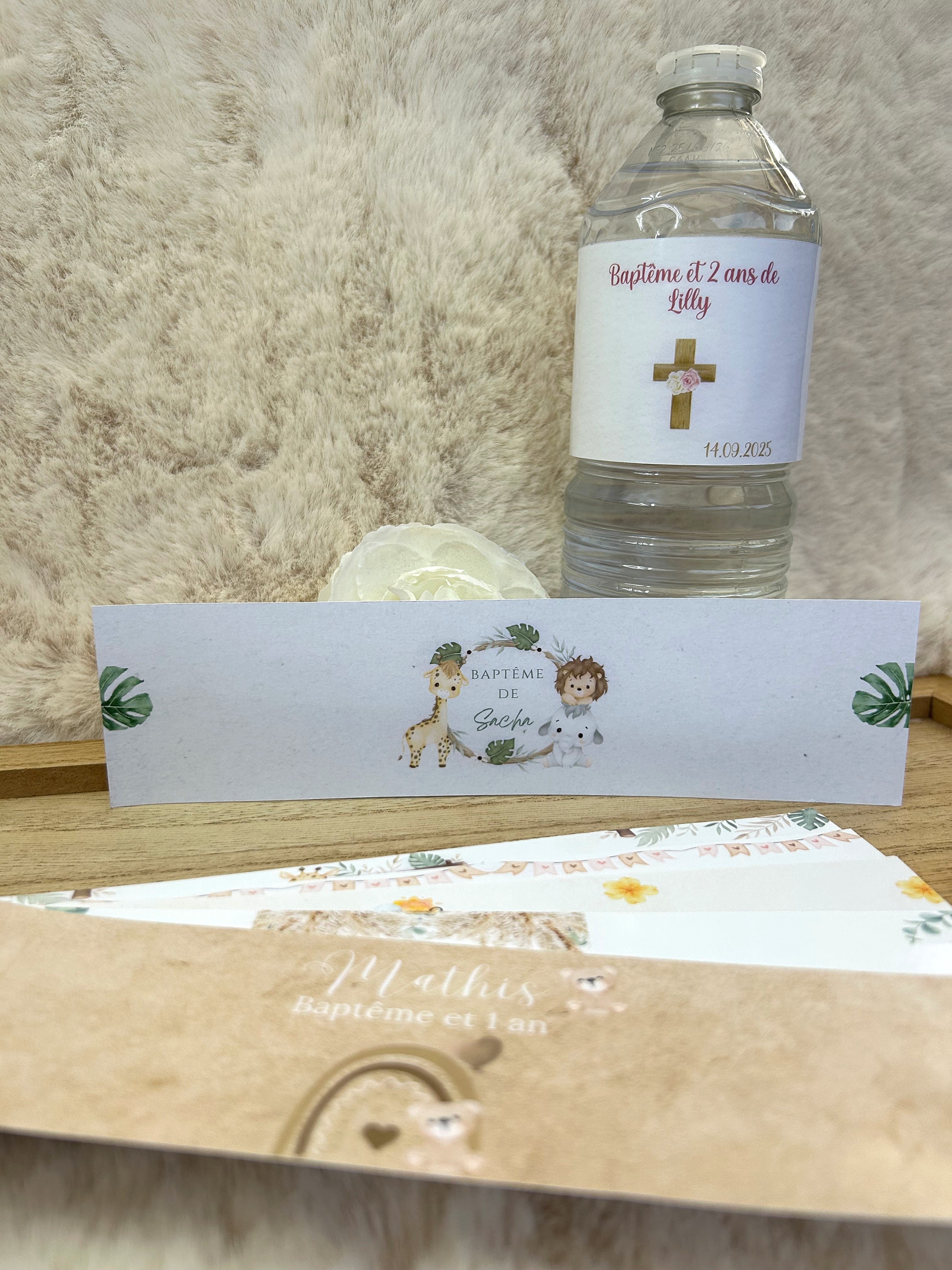 Étiquette bouteille personnalisée - Le petit détail qui transforme de simples bouteilles en une jolie décoration de fête.